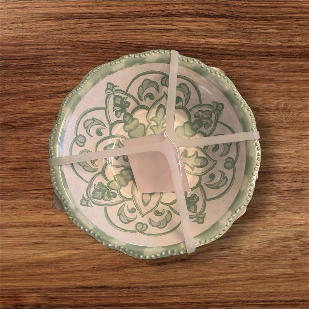 NWT Spring/Summer Sage and White Floral Dinner Plate, Salad Plate, Soup Plate - Picture 5 of 12